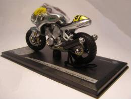 - SOLIDO - VOXAN Café Racer " Tourist Trophy " - Réf 86013 -  1/18° - Motos