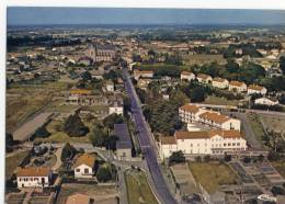 BOUSSAY  -    Vue Générale Aérienne Du Bourg -   CPM . - Boussay