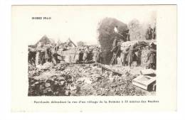 CPA - 80 - Somme : Barricade Défendant La Rue D'un Village De Somme à 35 Mètres Des " Boches" . - War 1914-18