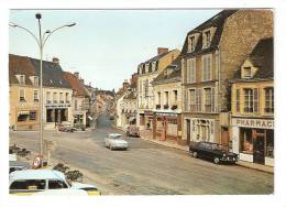 CSM : 61 - Orne : Remalard : Place Du Général De Gaulle : Magasins, Maisons , Voitures .... - Remalard