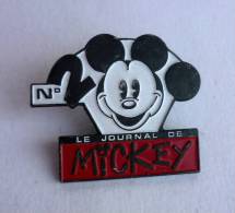 PIN´S  DISNEY  - JOURNAL DE MICKEY 2000 - Pins