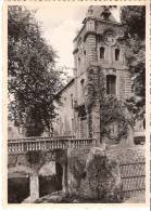 Château-Fort D´Ecaussinnes-Lalaing (XIVe Siècle) -La Tour Et La Porte D´entrée Vue Des Douves - Ecaussinnes