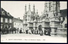 CPA. SAINT-THÉGONNEC. Noce à La Sortie De L'Église. - Marriages