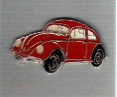 Pin's  Automobile  Volkswagen, V W  Coccinnelle  Rouge - Volkswagen