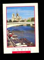 PENICHE Péniches Sur La Seine Au Pied De Notre Dame PARIS - Hausboote