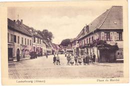 LAUTERBOURG  Place Du Marché - Lauterbourg