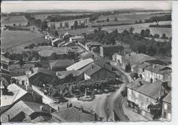 BULGNEVILLE - La Place Du Monument - Bulgneville