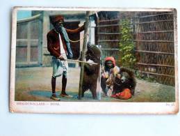 Carte Postale Ancienne : INDIA : BHALOOWALLAHS Avec 2 Ours - Ours