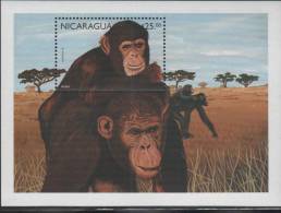 Nicaragua. Chimpanzee. 1999. MNH SS. SCV = 4.50 - Chimpanzés