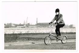 Photo Documents : Salon Du Cycle De Gand - Fédération Nationale Des Détaillants Du Cycle - Wielrennen