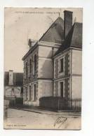 CPA  37 :  NEUVY LE ROI     Hotel De Ville Avec Pub Au Boeuf Couronné Et Hotel   1903   A  VOIR  !!!! - Neuvy-le-Roi
