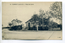 CPA - 44 - Loire Atlantique : Paimboeuf : Place Des Gares - Paimboeuf