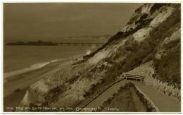 BOURNEMOUTH : PIER AND CLIFFS FROM THE ZIG-ZAG - Bournemouth (bis 1972)