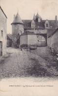 ARNAY-le-DUC.  _  La Fabrique De Limes. ( Ancien Chateau ). Anciens Outils Agricoles Le Long Des Murs. - Arnay Le Duc