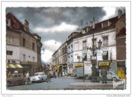 Villejuif - La Place Des Fusillées - Animée - Automobiles - Simca Ariane, 4 CV, Dauphine - 1964 - Café-restaurant - Villejuif