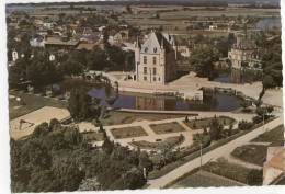 BELLEGARDE DU LOIRET. - Vue  Aérienne Du Donjon. CPM Dentelée - Andere & Zonder Classificatie