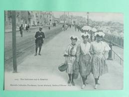 Nos Sablaises Sur Le Remblai - Sables D'Olonne