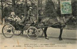 75  PARIS NOUVEAU  LES FEMMES  COCHER  Mme MOSER (Une Réplique à Watteau En 1907 : Embarquement Pour L'ile De Cythére - Petits Métiers à Paris