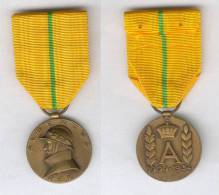 DECORATION  CROIX MEDAILLE COMMEMORATIVE REGNE ALBERT 1909 1934 - Belgio