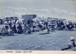 Cartolina Fotografica CESENATICO(Cesena/Forlì) - Spiaggia E Grand Hotel Anni'40 - Cesena