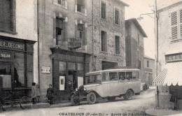 -CPA - 63 - CHATELDON - Arrêt De L'autobus - 038 - Chateldon