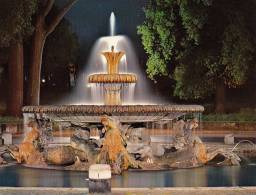 Roma Di Notte - Fontana Dei Cavelli Marini - Lugares Y Plazas