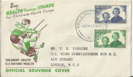 NEW ZEALAND 1944 –FDC PRINCESSES MARGARET AND ELIZABETH ADDR. TO LONDON     W 2 STS  OF ½ - 1 D POSTM. WELLINGTON .OCT 9 - FDC