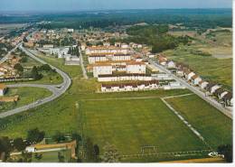 51 - MARNE - PARGNY-sur-SAULX - Vue Aérienne - Le  Stade  - Format  10,5  X  15 - Pargny Sur Saulx