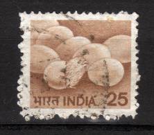 INDIA - 1979 YT 594 USED DENT.14X14,5 - Gebruikt