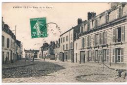 91- ANGERVILLE - Place De La Mairie - Angerville