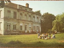 62 - SAINT-POL Sur TERNOISE - Le Chateau De Roellecourt. (Animé - Voiture Citroen Ami 8...) CPSM - Saint Pol Sur Ternoise