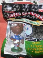 FIGURINE  SPORT  FOOTBALL CORINTHIAN  " MARCEL DESAILLY "  EQUIPE DE FRANCE   1997  CLUB NANTES MARSEILLE MILAN CHELSEA - Other & Unclassified