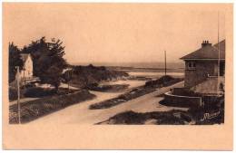 (La Plaine-sur-Mer), Chez "Ma Tante", L'arrivée à Port-Giraud, Littoral Poissonneux, éd. J. Nozais N° 10 - La-Plaine-sur-Mer