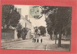 45   JARGEAU LE BOULEVARD PORTE MADELEINE ET ECOLE DES GARCONS TRES BON ETAT - Jargeau