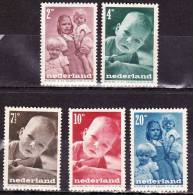 1947 Kinderzegels Postfrisse Serie NVPH 495 / 499 - Ongebruikt