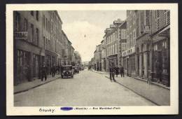 CPA-PHOTO  ANCIENNE- FRANCE- BOULAY (57)- RUE DU MARECHAL-FOCH- BELLE ANIMATION GROS PLAN- AUTOS- PHOTOGRAPHE- TABAC- - Boulay Moselle