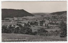 CPSM LES BAYARDS ET LA VALLEE DES VERRIERES, CANTON DE NEUCHATEL, Format 9 Cm Sur 14 Cm Environ, SUISSE, SCHWEIZ - Les Bayards