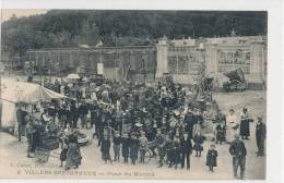 80 // VILLERS BRETONNEUX  Place Du Marché   ANIMEE    L Caron  N° 8 - Villers Bretonneux