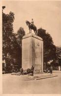 Monument Du Maréchal Foch  Inauguré à Lille 1936 - Monuments Aux Morts