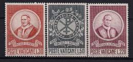 VATICANO 1969, YVERT 494/496**, CENTENARIO DE LA FUNDACIÓN DEL CÍRCULO DE SAN PEDRO - Unused Stamps