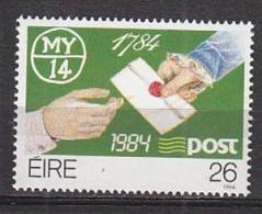 Q0894 - IRLANDE IRELAND Yv N°552 ** POSTE - Ungebraucht