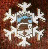 SKI / SKIING - P. MAURIA -  Enamel Badge / Pin - Sports D'hiver