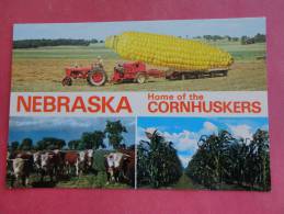 Nebraska Home Of Corn Huskers   Oversized  Corn On Tractor Not Mailed ----          Ref 882 - Altri & Non Classificati