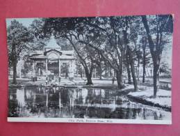 Beaver Dam  WI  City Park  Ca 1910  Not Mailed -       Ref 883 - Otros & Sin Clasificación