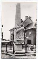 Cpsm 08 - Carignan (Ardennes) - Monument Aux Morts Des Guerres 1914-18 - 1939-45 - Sculpteur : Gaston-Aimé Dumont - Oorlogsmonumenten