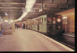 Rame Sprague Verte  --- Train Special COPEF ( Rame Sprague  ) A Nation , Ligne N° 2  --- 1990 - Metropolitana