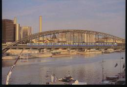 Serie " Metro De Paris " Materiel Fer De 1er Generation ( MF 67 ) -- Train MF 67 Sur Le Viaduc D'Austerlitz - Metropolitana