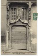 LA CHATRE. - Vieille Porte Gothique De La Maison De Bois De La Place De La Poste - La Chatre