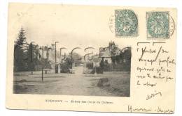 Guérigny (58) :  L'entrée Des Cours Du Château En 1904. - Guerigny