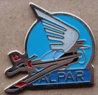 ALPAR- DRAPEAU SUISSE SUR AVION  -    (ROUGE) - Vliegtuigen